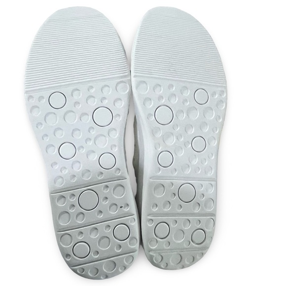 Bzees Twilight Rhinestone Slip-On Sneakers Size 8.5 - Picture 7 of 8